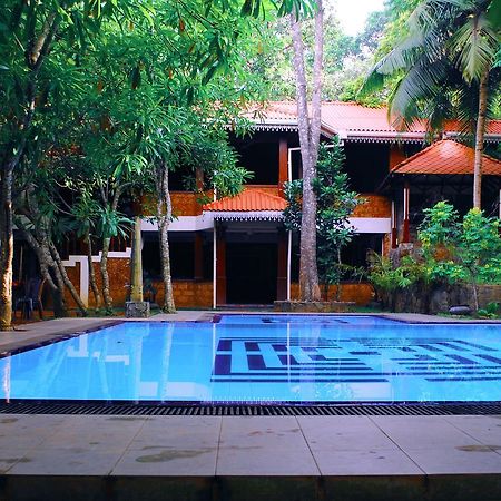 Hotel Araliya Villa 발라피티야 외부 사진